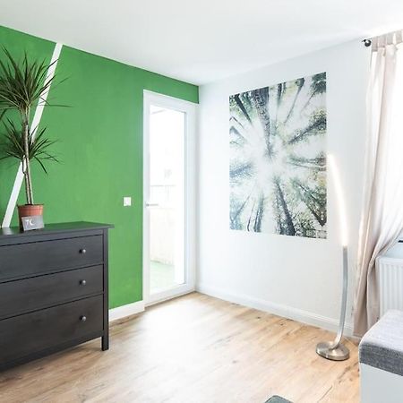 Nature Inspiration Apartment With Balcony & Grill Bbq In Duisburg Mitte Central Station 10 Mins & Big Tv With Photo Lights Exterior foto